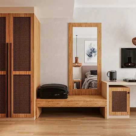 Unbeatable Location & Effortless Access 3*