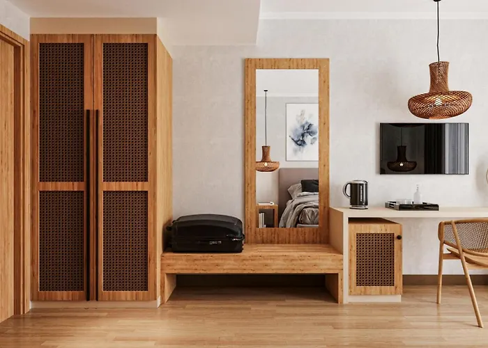 Unbeatable Location & Effortless Access 3*