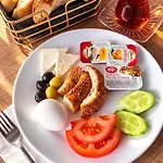 Adjacent-anex-building-of-kaya-royal-hotel Free Tea And Coffee On The Terrace Restaurant - Total Three Floors And No Elevator Isztambul